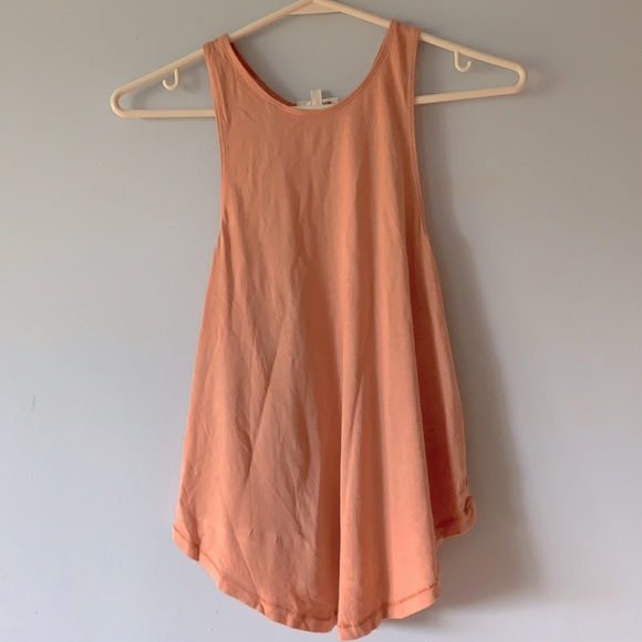 Aritzia Tank Bundle - Picture 4 of 6
